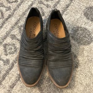 Coconuts by matisse, shooties, booties, size 8, EUC